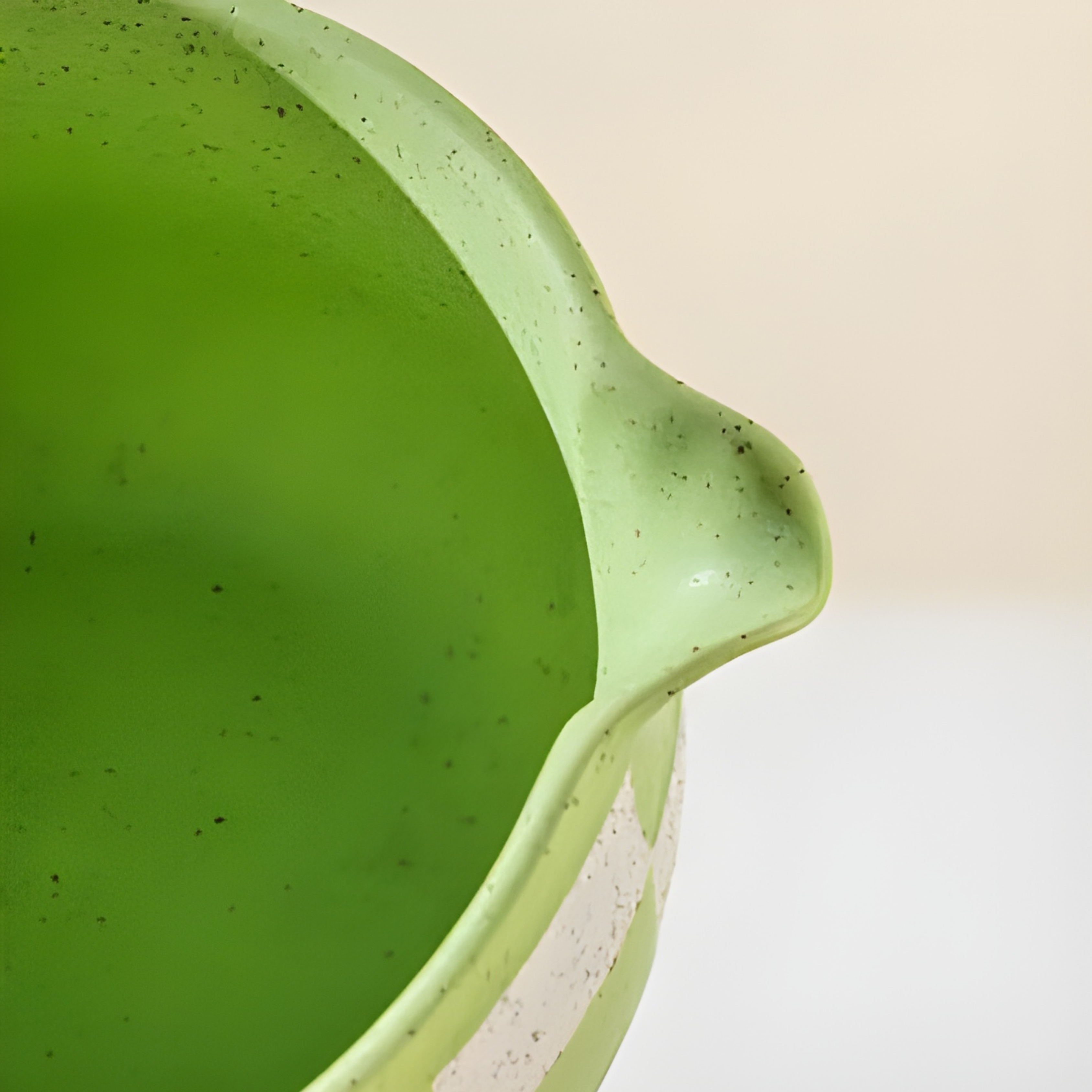 Kit Matcha – Bol Matcha Japonais Vert à Carreaux & Support Fouet (2 Pièces)