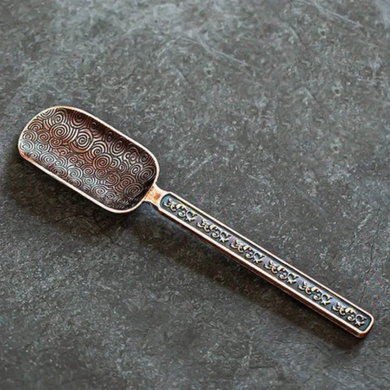Cuillère à thé doseuse en cuivre rouge – Élégance