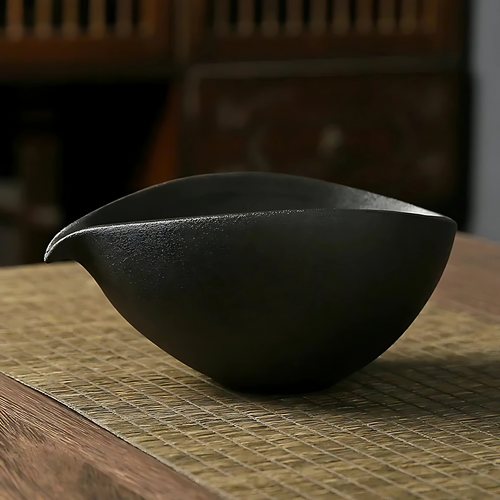 Kit Complet Matcha – Bol Chawan noir artisanal + fouet bambou